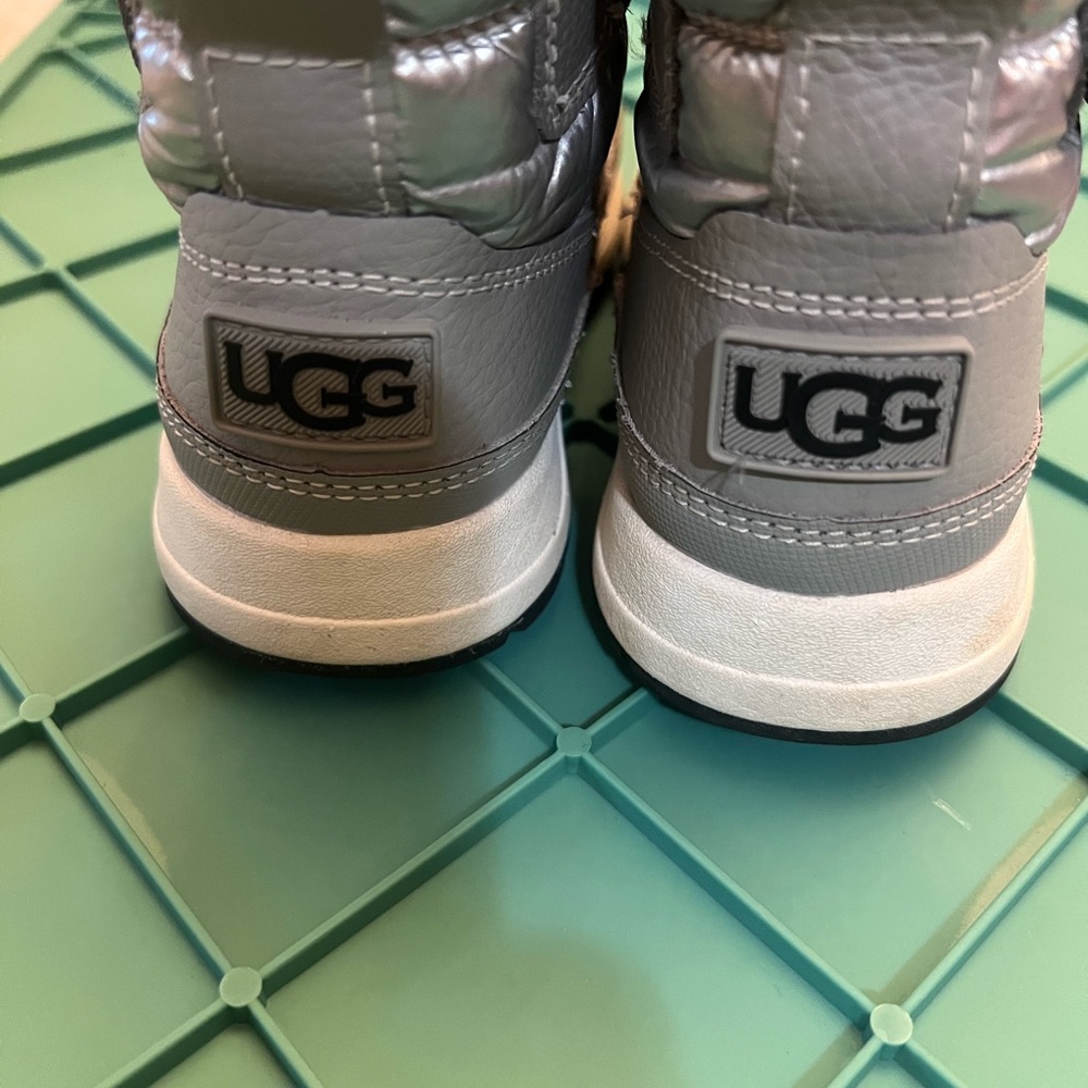 UGG Gray Ankle-High Boots with Metallic Strap, Toddler Size 8 Winter Boots - Picture 10 of 10